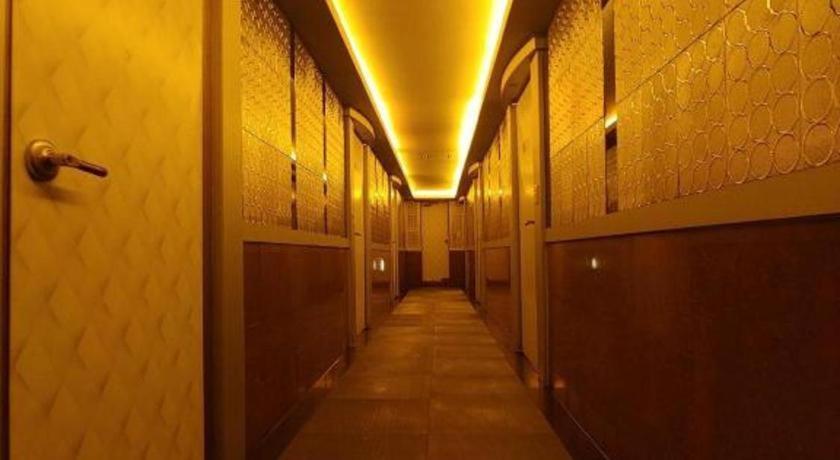 Sky Hotel Changwon Dış mekan fotoğraf