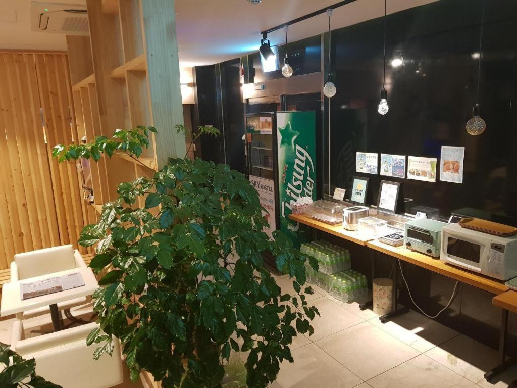 Sky Hotel Changwon Dış mekan fotoğraf