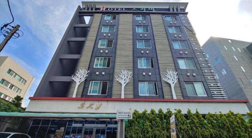 Sky Hotel Changwon Dış mekan fotoğraf