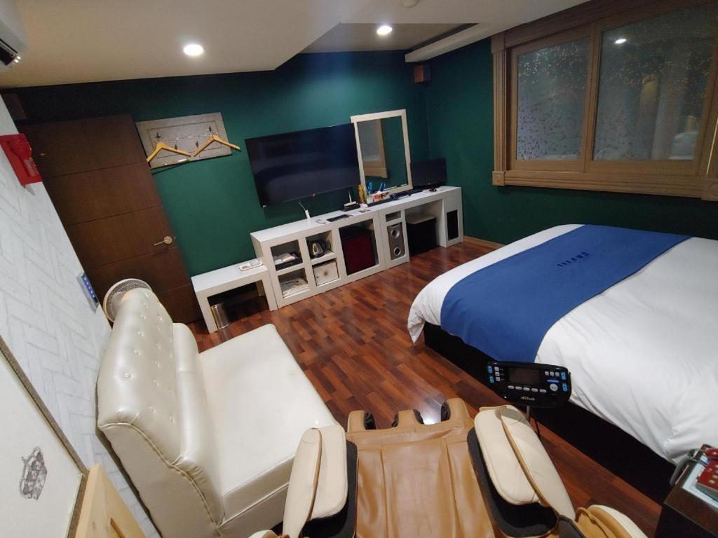 Sky Hotel Changwon Dış mekan fotoğraf