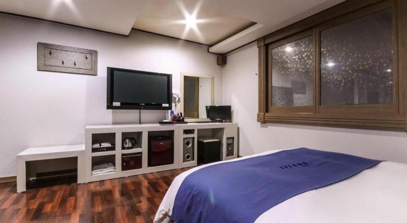 Sky Hotel Changwon Dış mekan fotoğraf