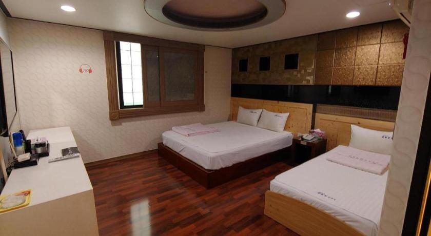 Sky Hotel Changwon Dış mekan fotoğraf