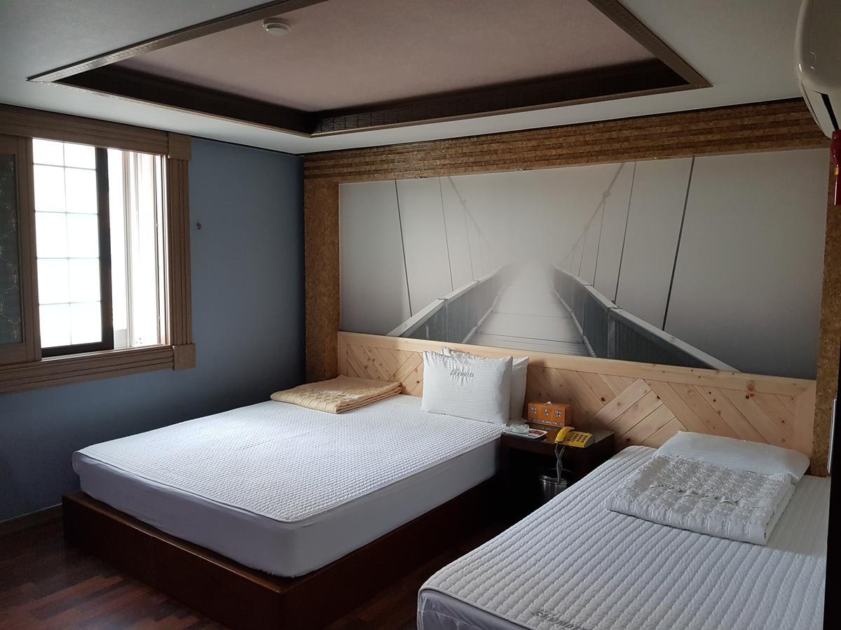 Sky Hotel Changwon Dış mekan fotoğraf